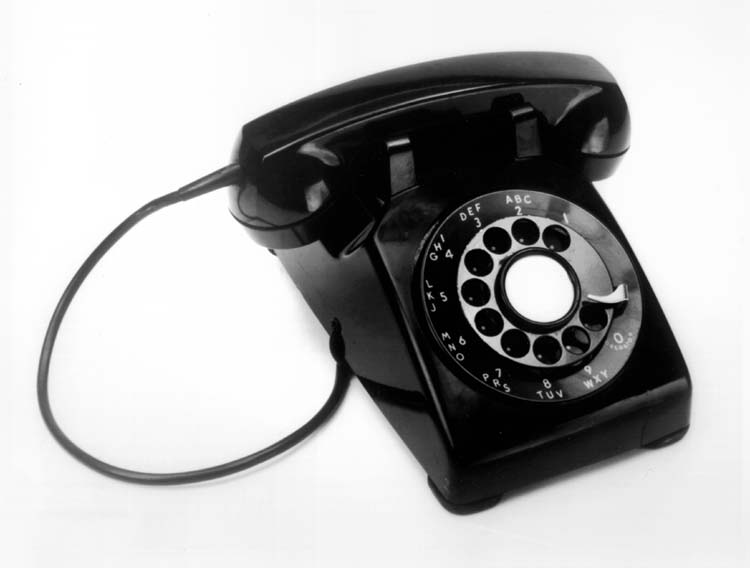File:Fig11-WesternElectric500Telephone1950.png