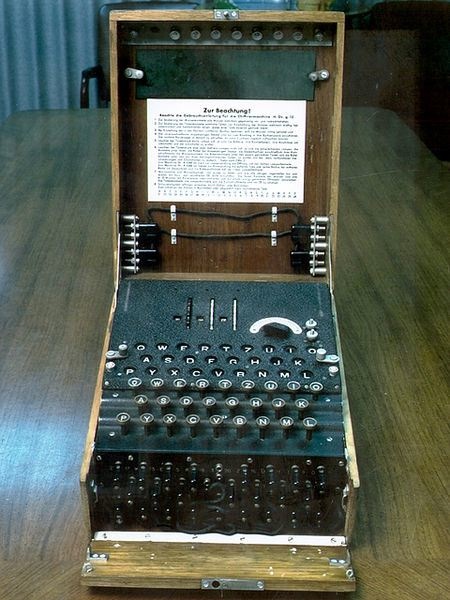 File:Enigma machine .jpeg