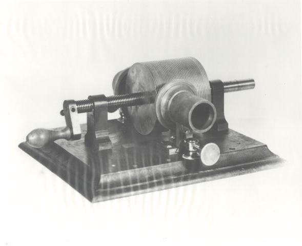 File:Edison Tin Foil Phonograph 0241.jpg