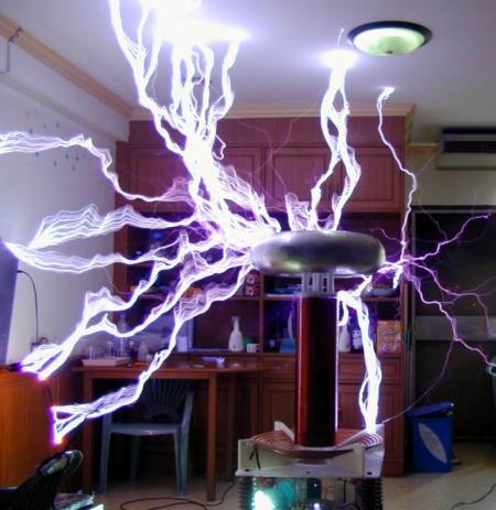 File:Tesla coil spark.jpg